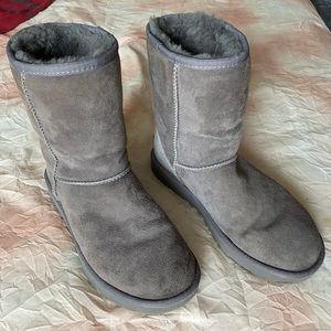 UGG Classic Short II boots